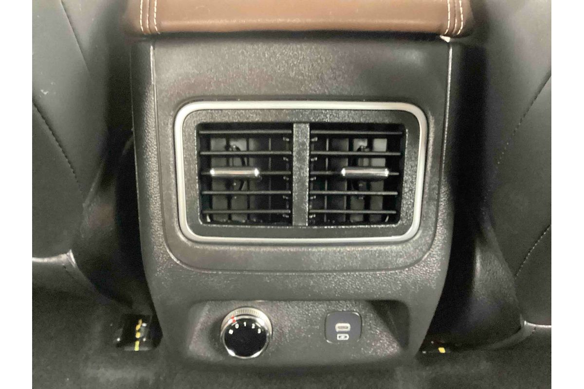 2024 Mahindra Scorpio Z8L
