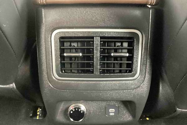 2024 Mahindra Scorpio Z8L