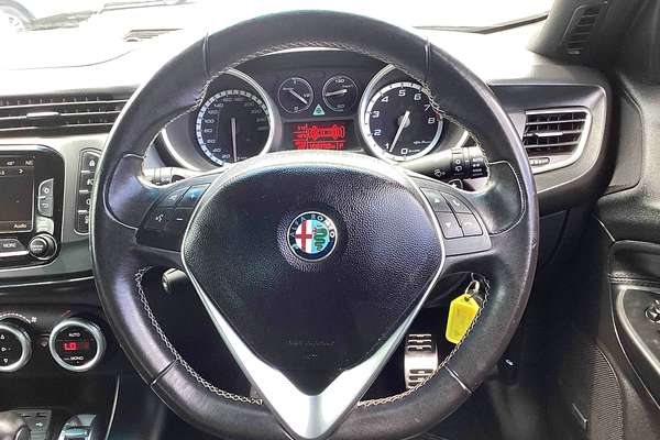 2015 Alfa Romeo Giulietta Quadrifoglio Verde Series 1