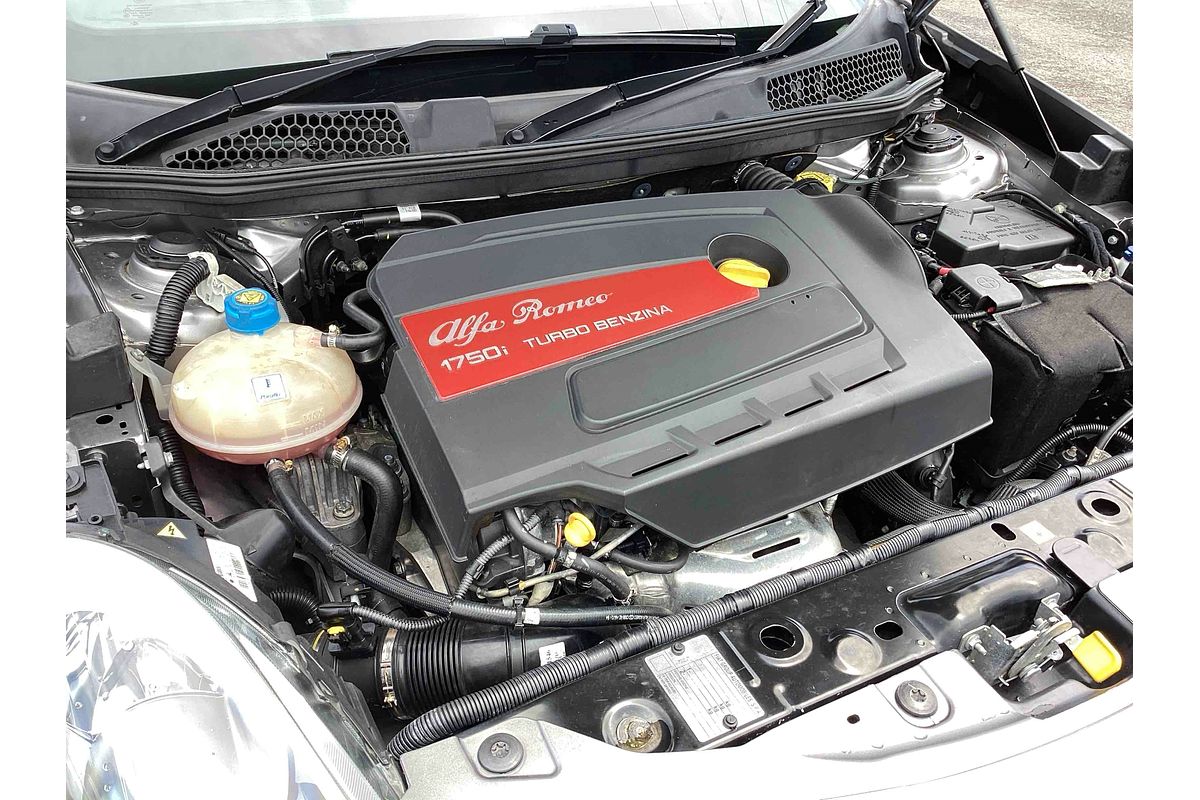 2015 Alfa Romeo Giulietta Quadrifoglio Verde Series 1