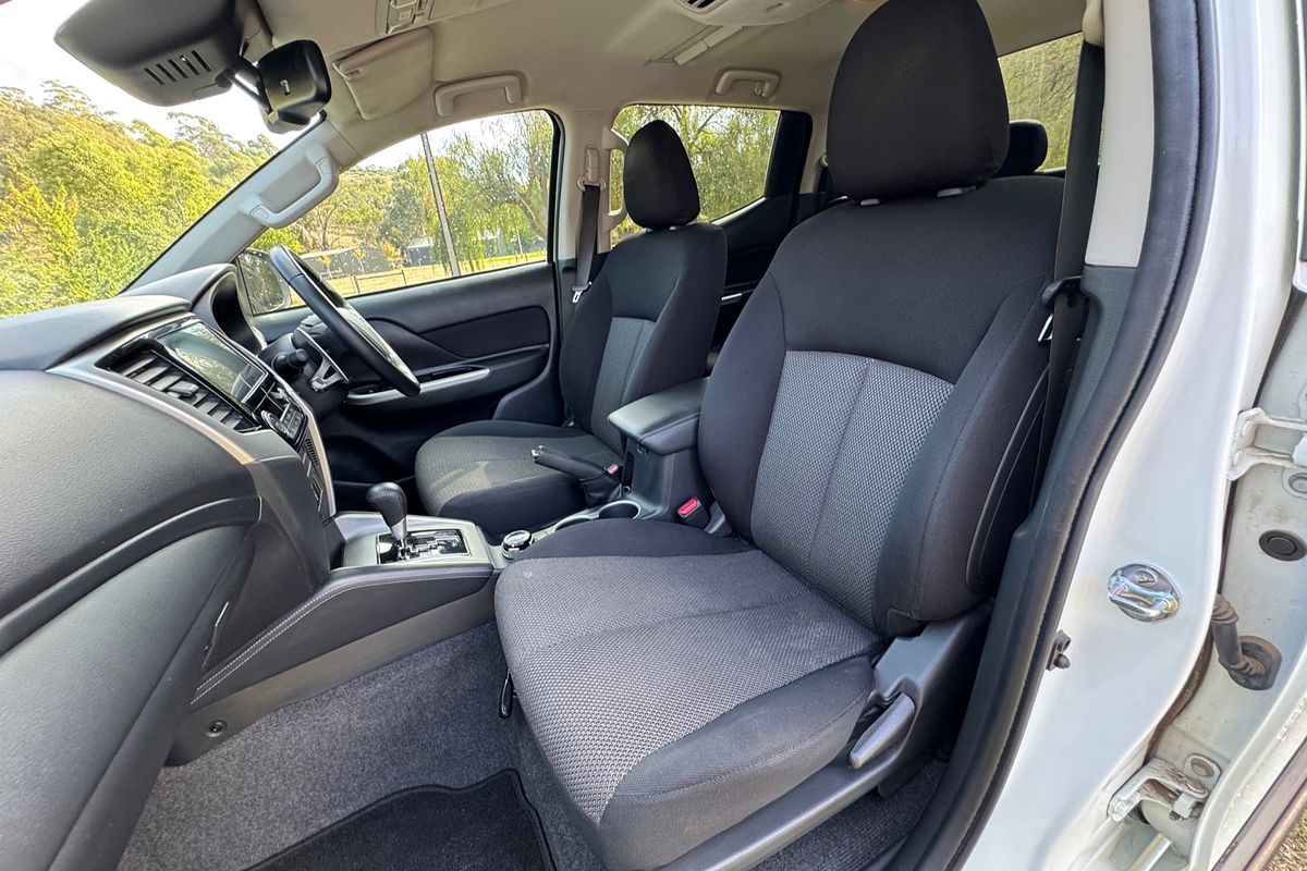 2019 Mitsubishi Triton GLS MR 4X4