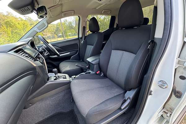 2019 Mitsubishi Triton GLS MR 4X4