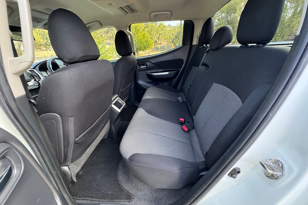 2019 Mitsubishi Triton GLS MR 4X4