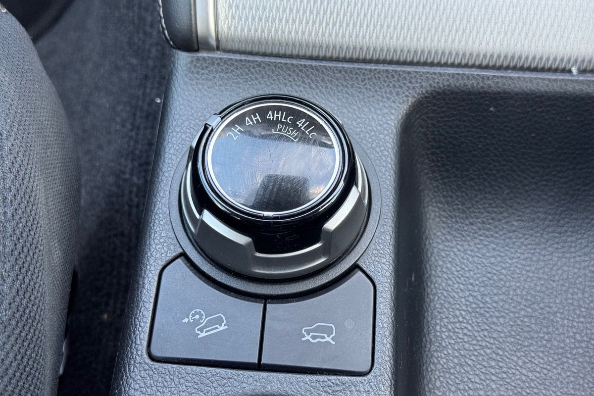 2019 Mitsubishi Triton GLS MR 4X4