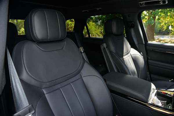 2024 Land Rover Range Rover Sport D300 Dynamic SE L461