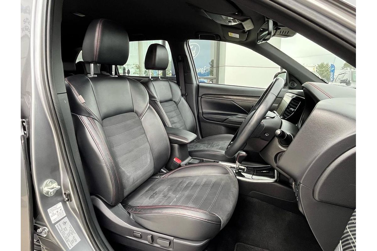 2021 Mitsubishi Outlander Black Edition ZL