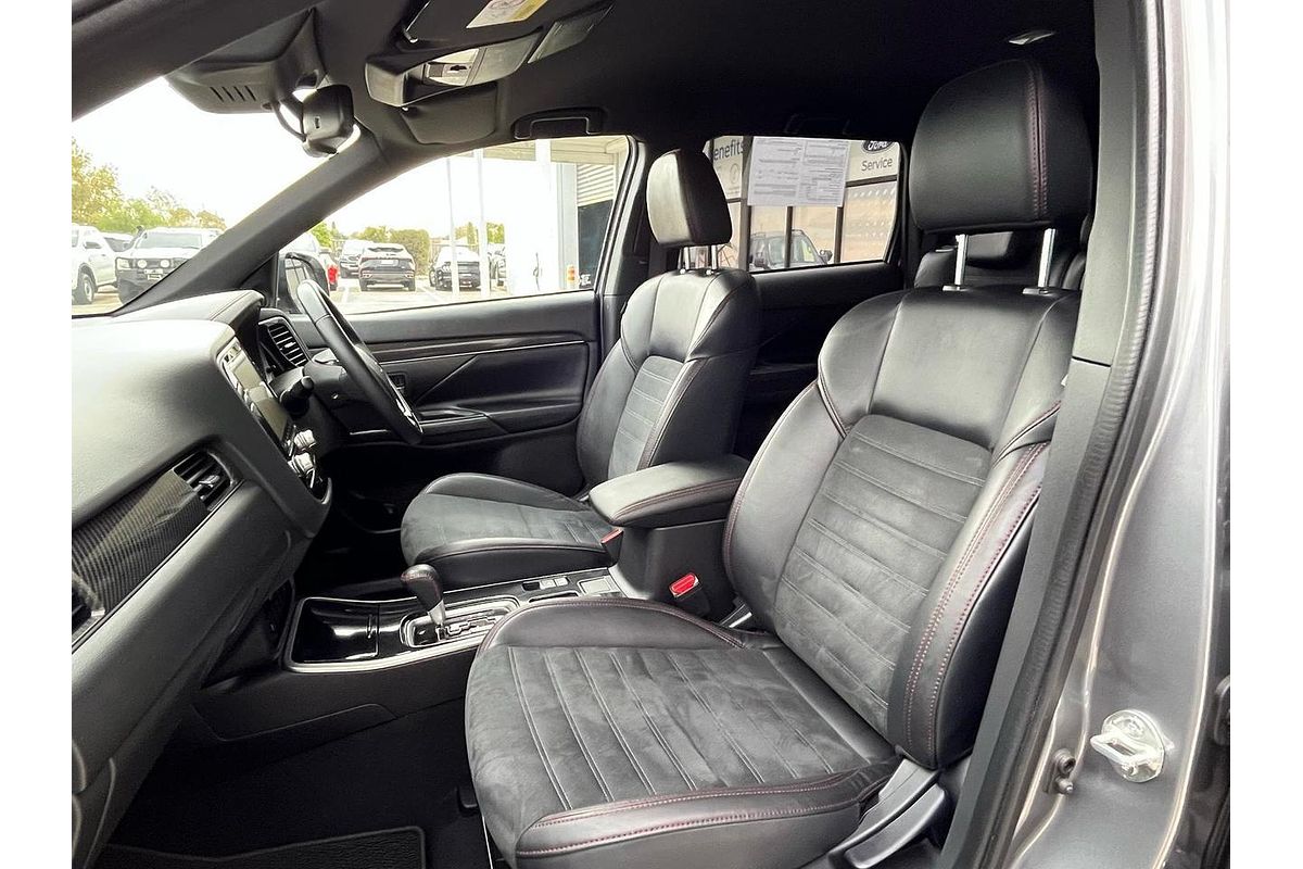 2021 Mitsubishi Outlander Black Edition ZL