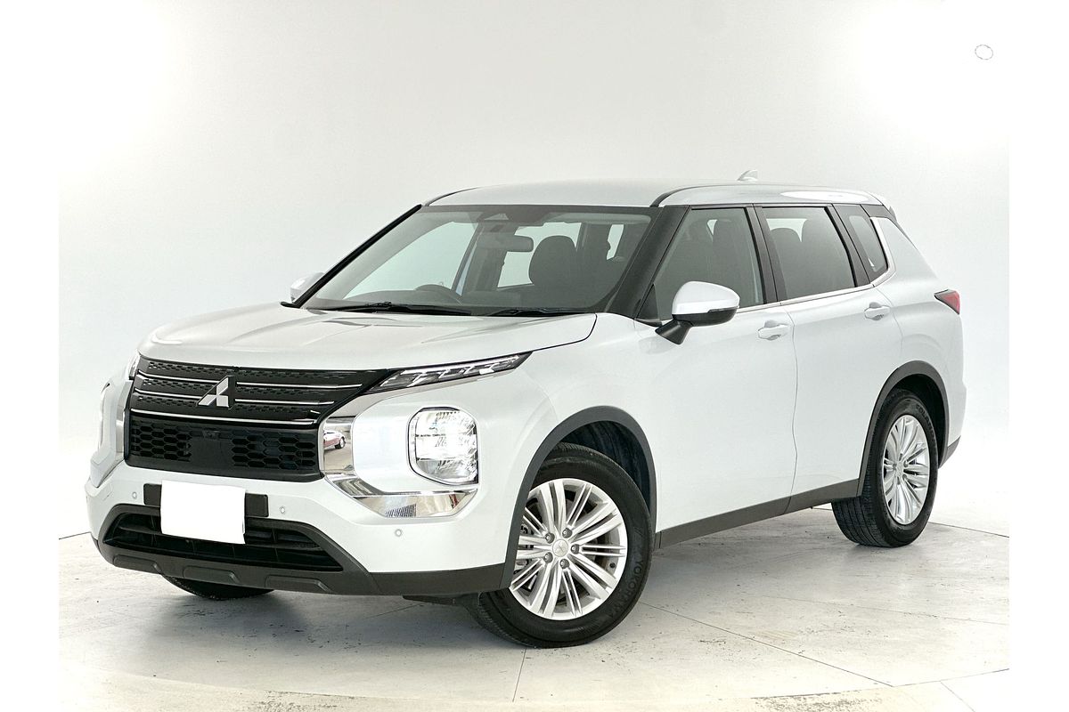 2023 Mitsubishi Outlander ES ZM
