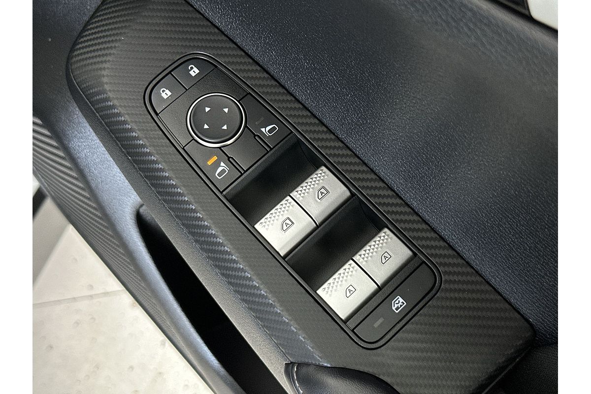2023 Mitsubishi Outlander ES ZM