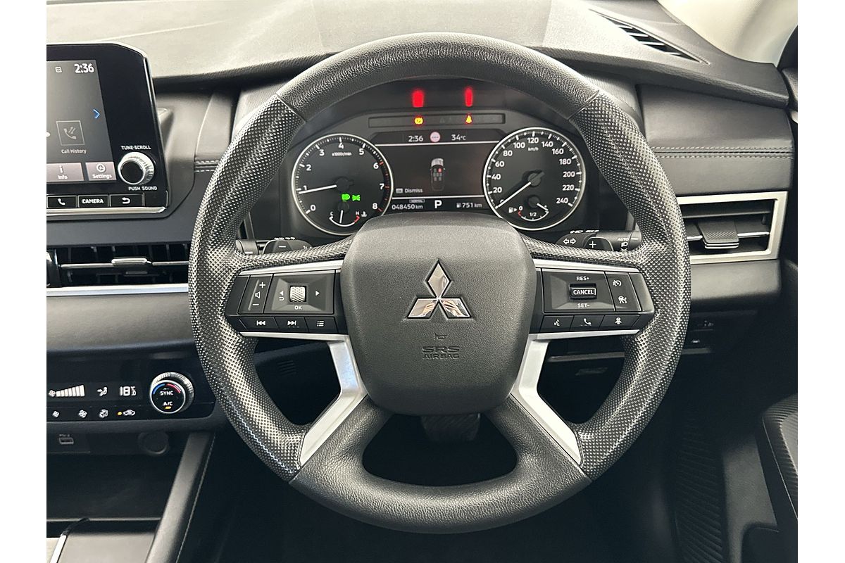 2023 Mitsubishi Outlander ES ZM