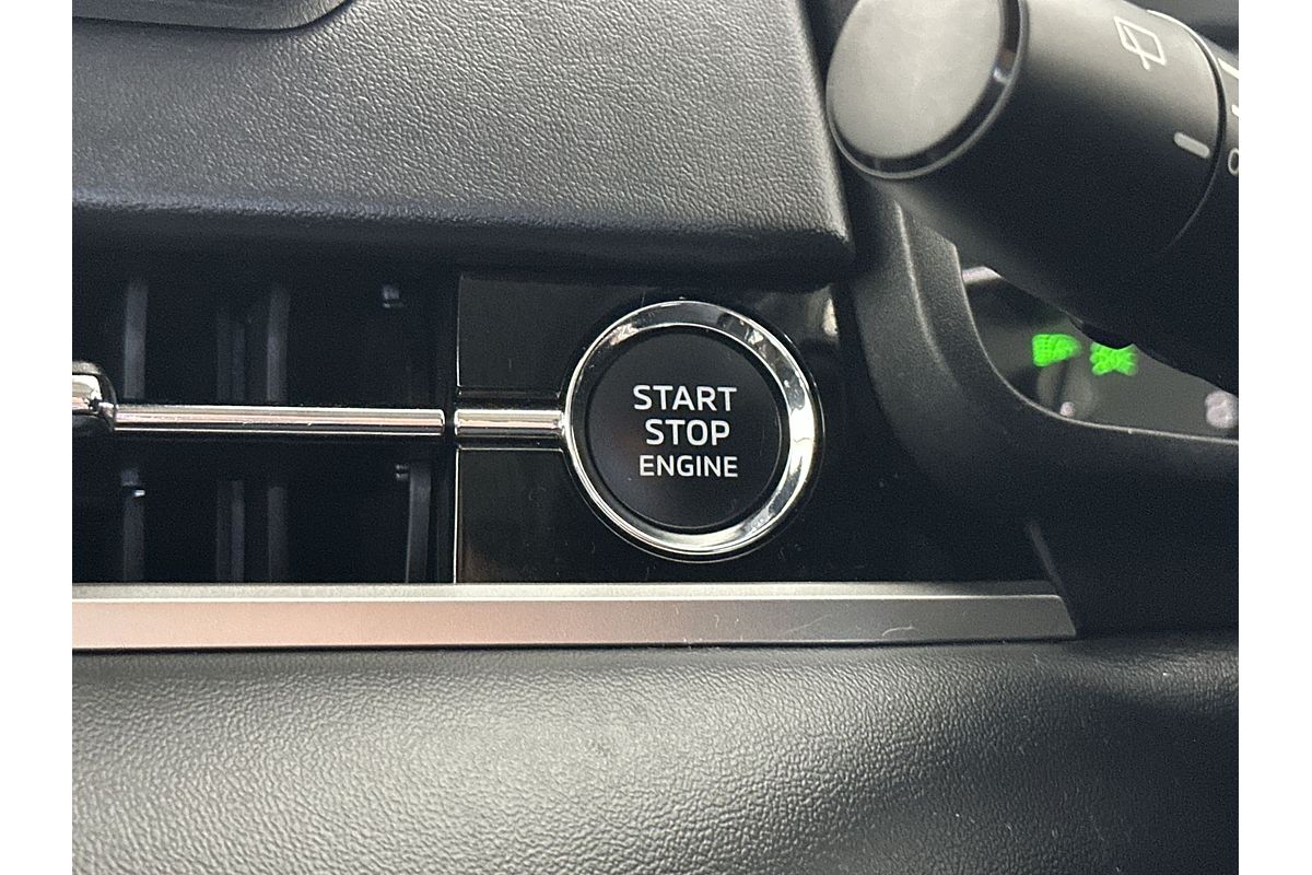 2023 Mitsubishi Outlander ES ZM