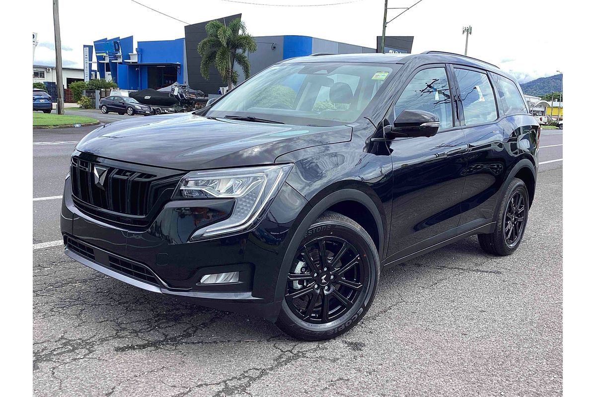 2024 Mahindra XUV700 AX7L