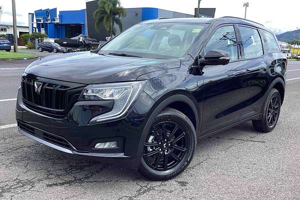 2024 Mahindra XUV700 AX7L