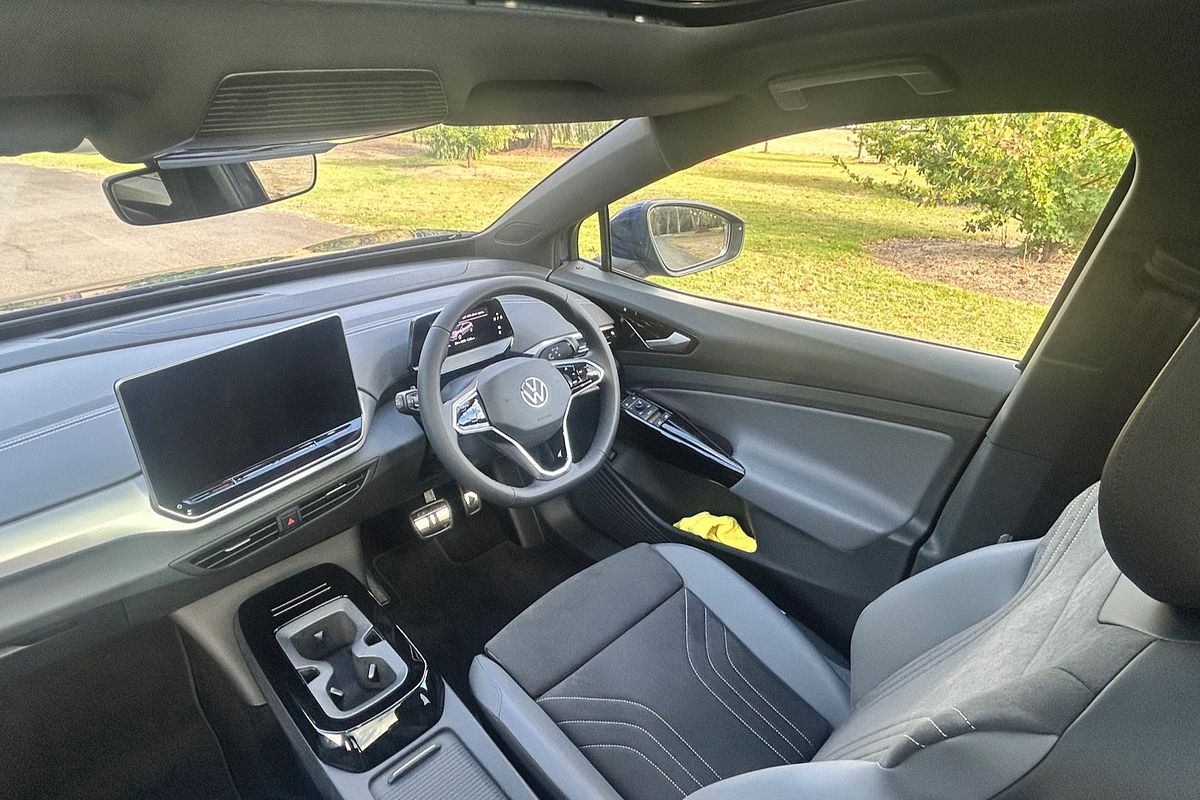 2024 Volkswagen ID.4 Pro E2
