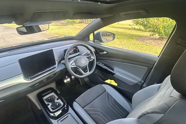 2024 Volkswagen ID.4 Pro E2