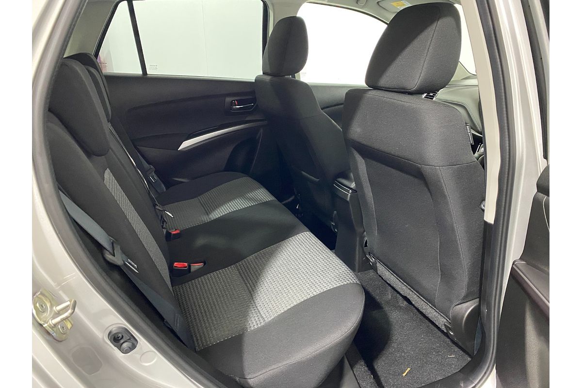 2023 Suzuki S-Cross JYB
