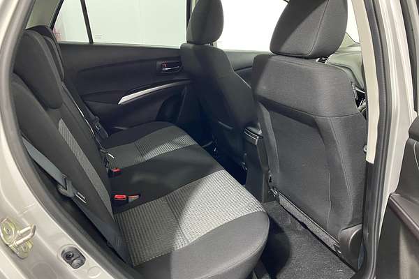 2023 Suzuki S-Cross JYB