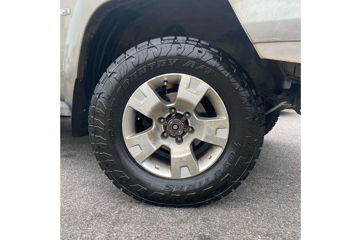 2009 Nissan Patrol ST GU 6