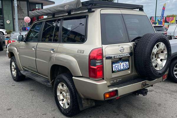 2009 Nissan Patrol ST GU 6
