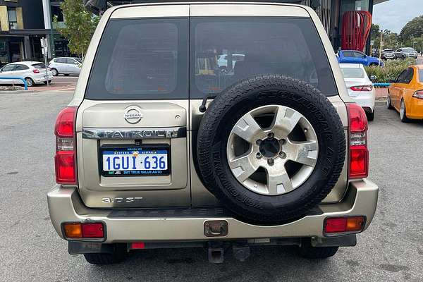 2009 Nissan Patrol ST GU 6