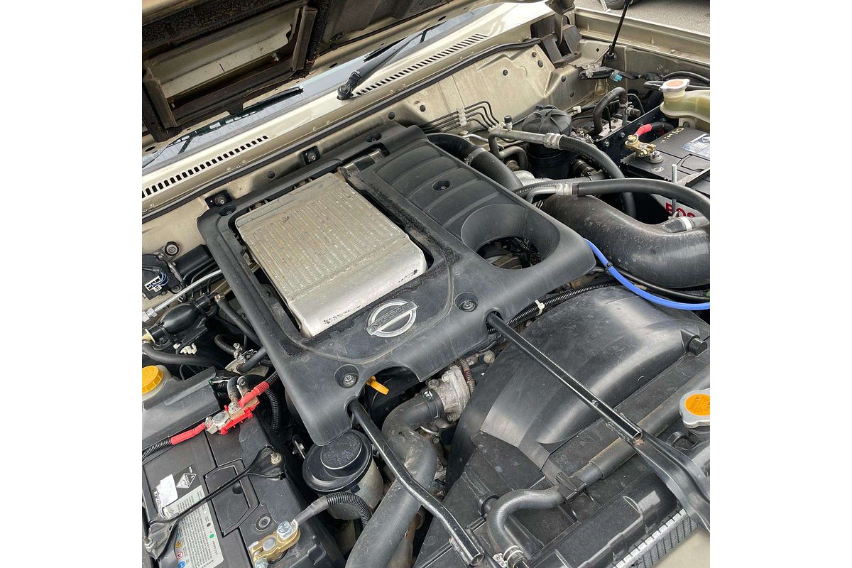 2009 Nissan Patrol ST GU 6