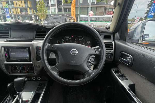 2009 Nissan Patrol ST GU 6