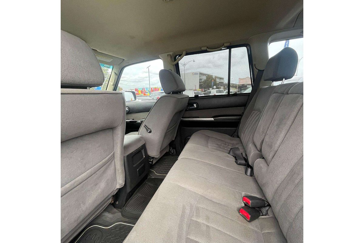 2009 Nissan Patrol ST GU 6