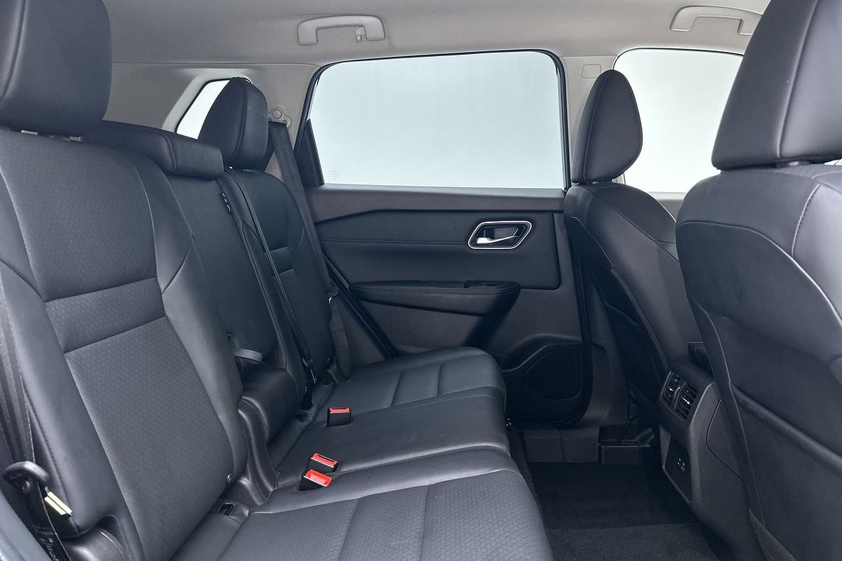 2023 Nissan X-TRAIL ST-L T33