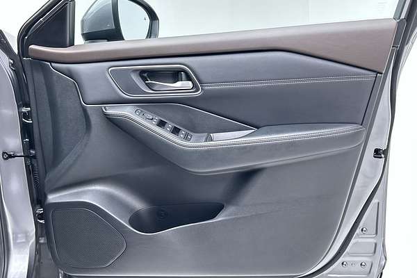 2023 Nissan X-TRAIL ST-L T33