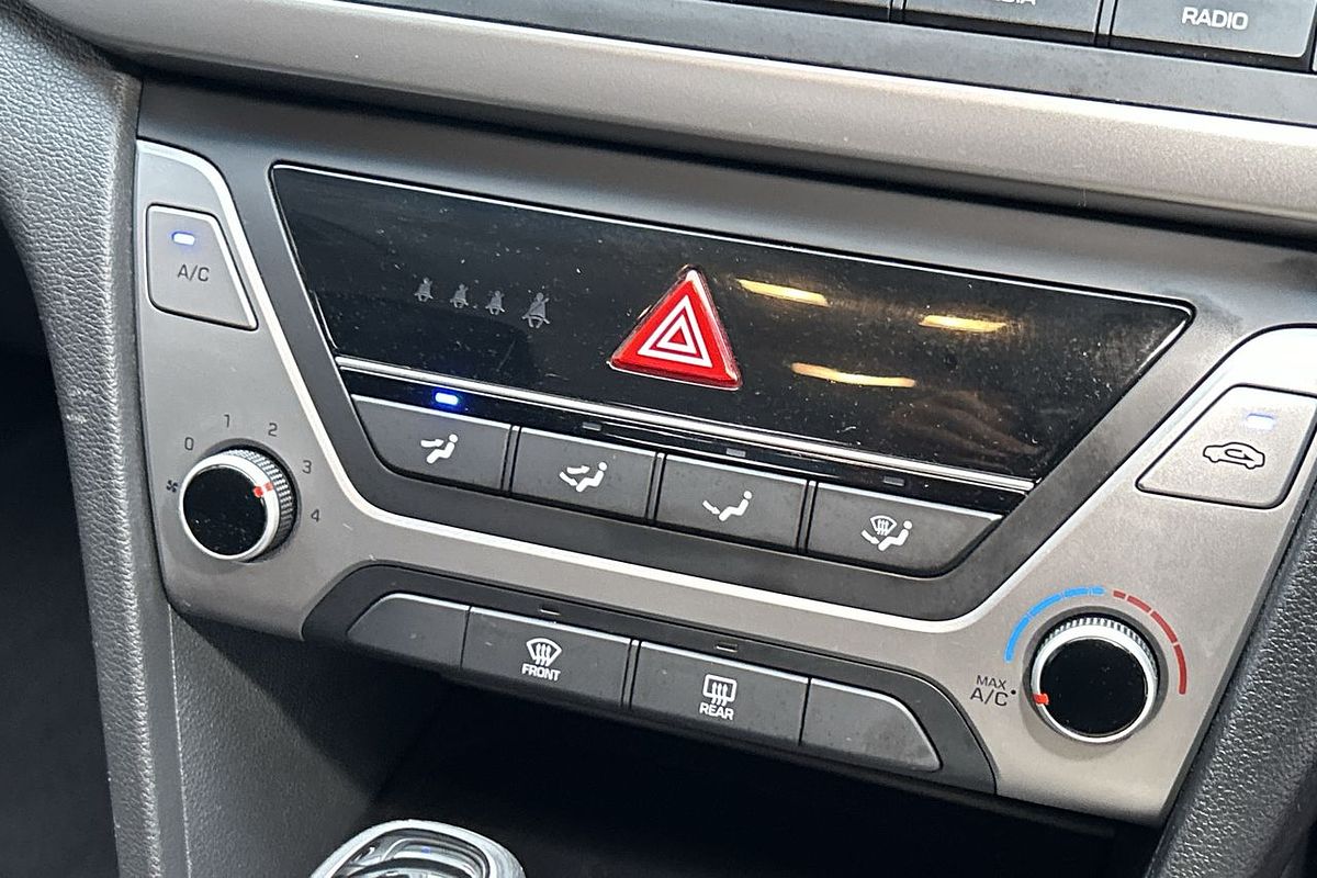 2017 Hyundai Elantra Active AD