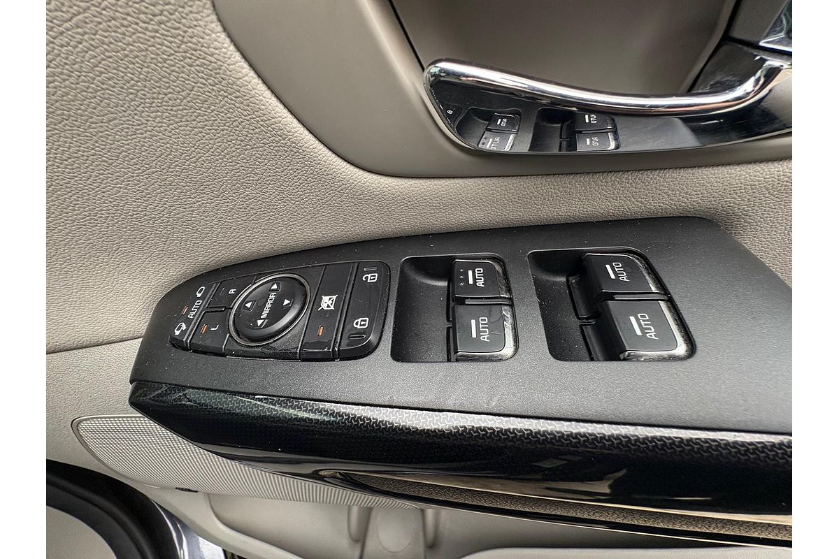 2018 Kia Carnival SLi YP