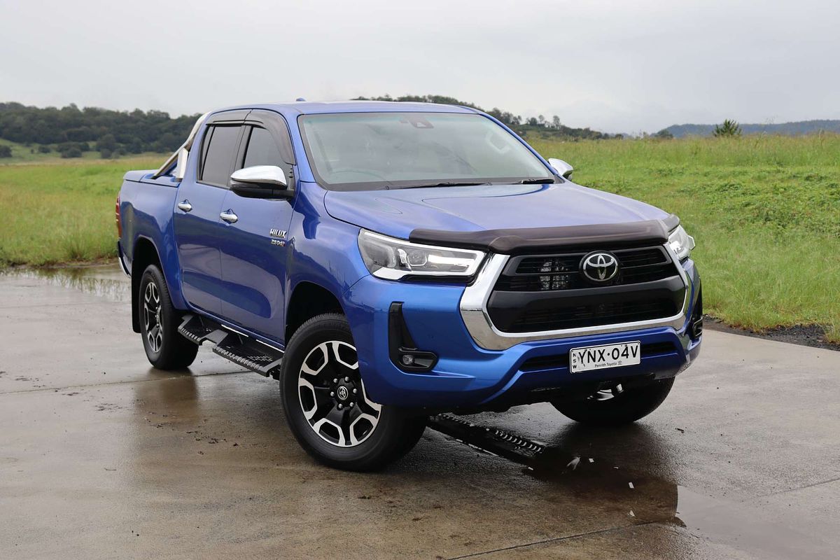 2023 Toyota Hilux SR5 GUN126R 4X4