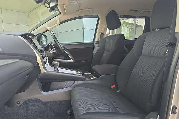 2022 Mitsubishi Pajero Sport GLS QF