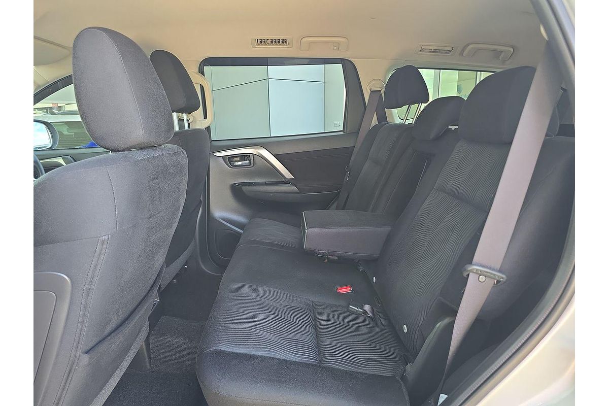 2022 Mitsubishi Pajero Sport GLS QF