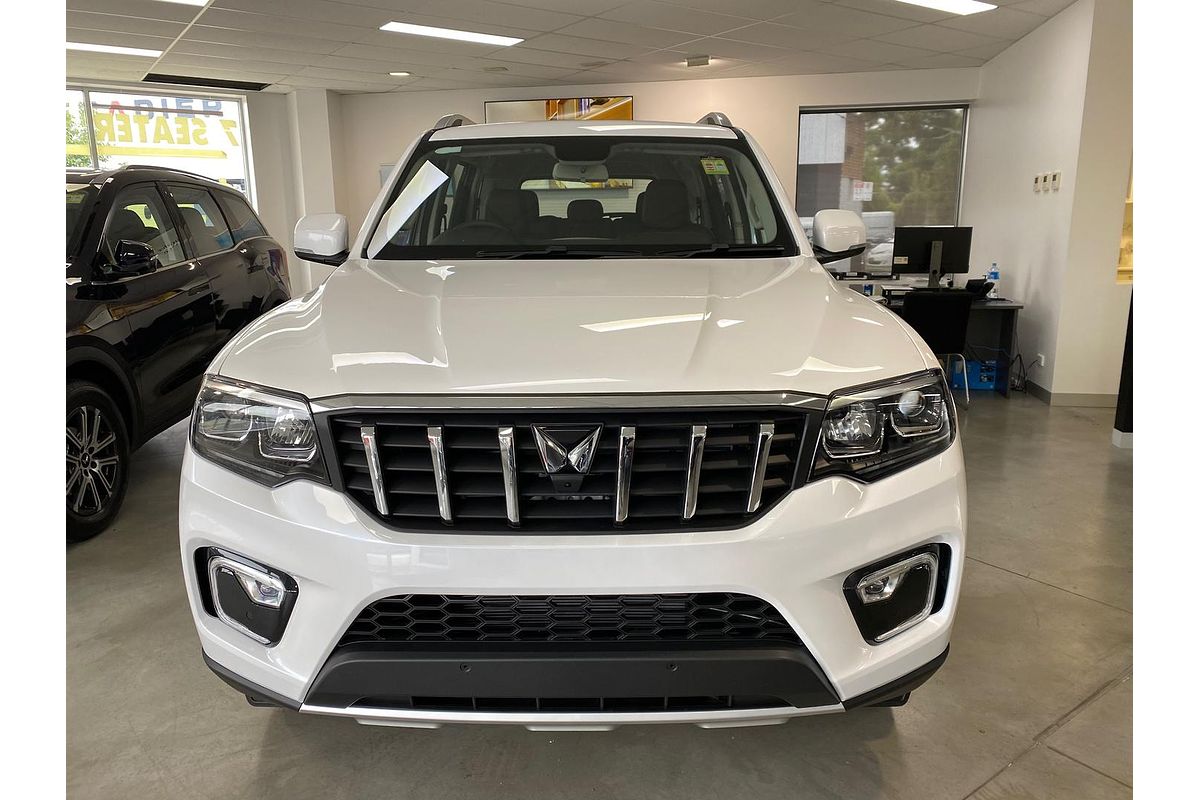 2025 Mahindra Scorpio Z8L