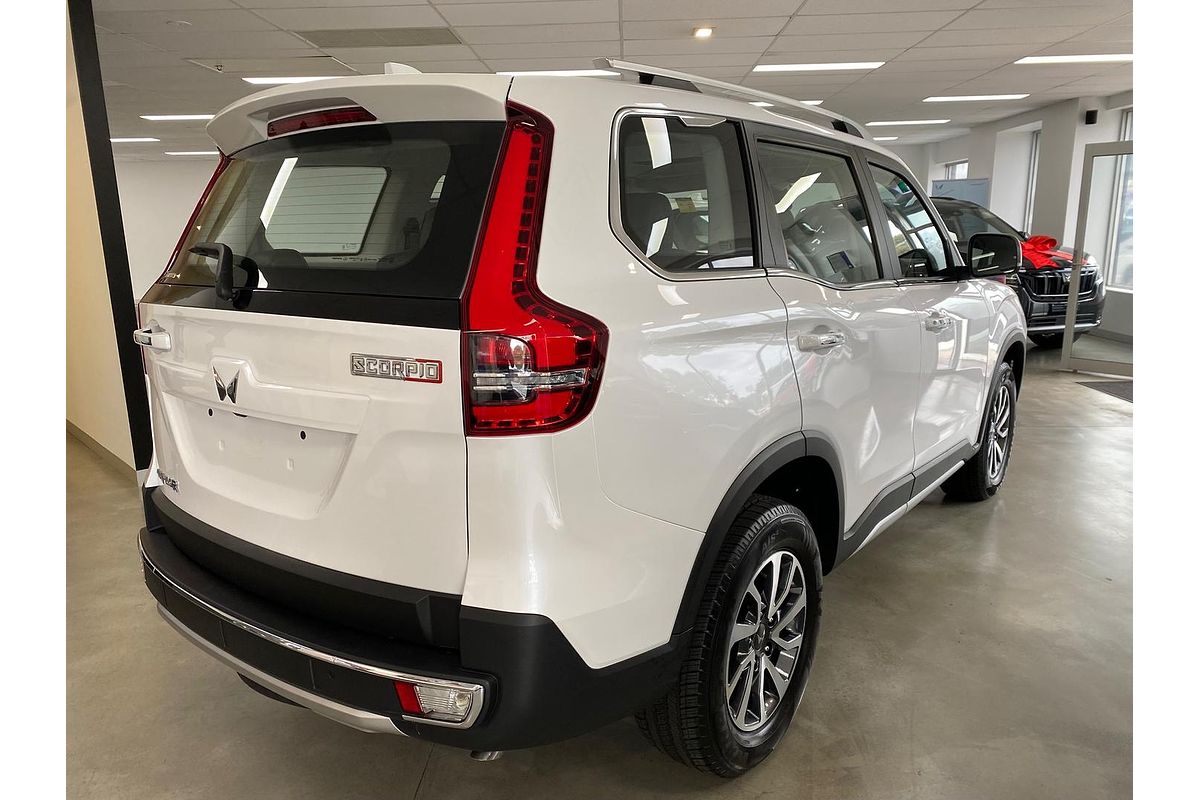 2025 Mahindra Scorpio Z8L