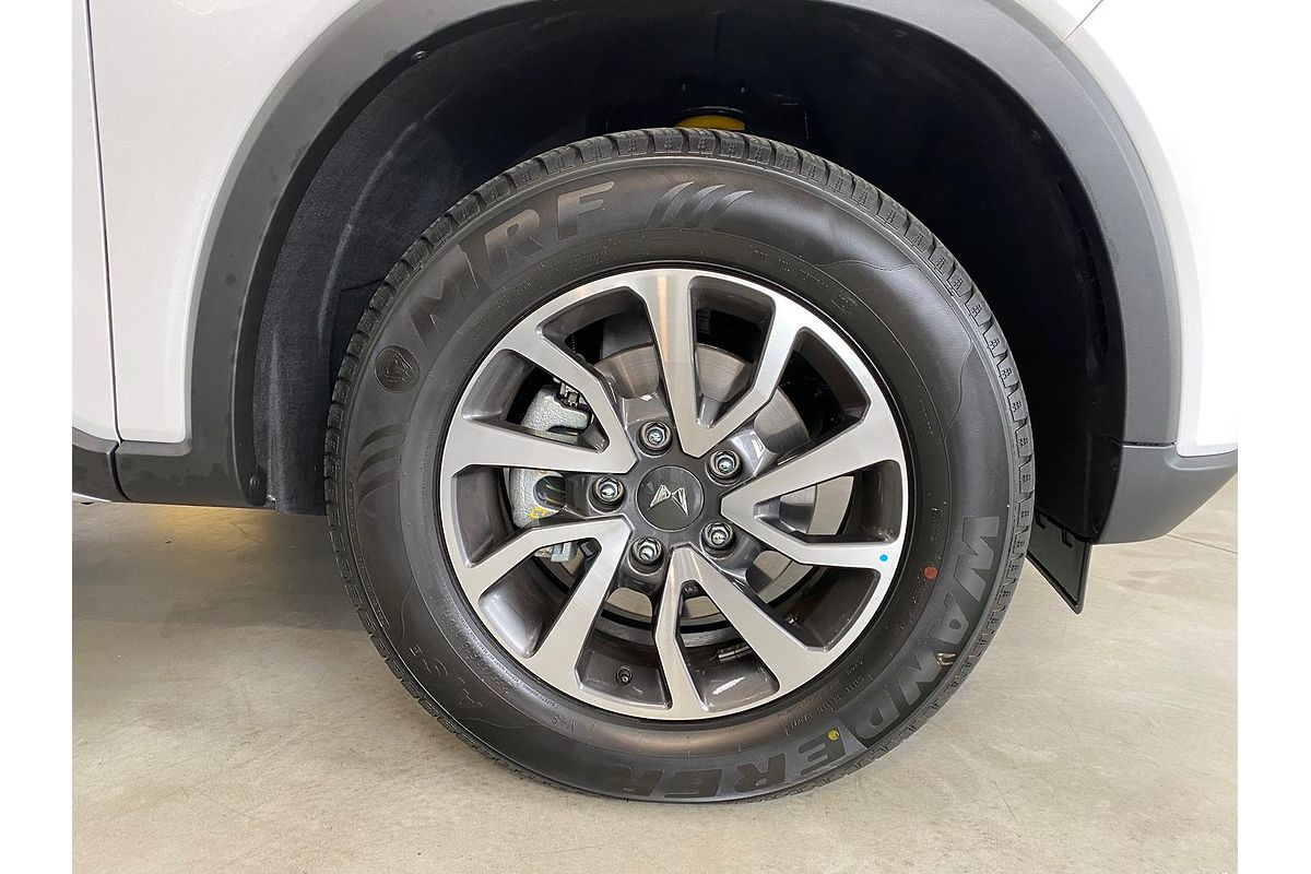 2025 Mahindra Scorpio Z8L