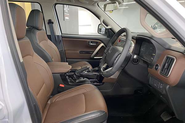 2025 Mahindra Scorpio Z8L