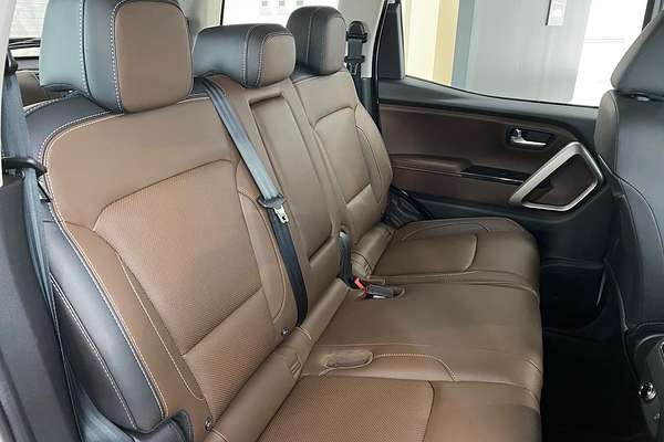 2025 Mahindra Scorpio Z8L
