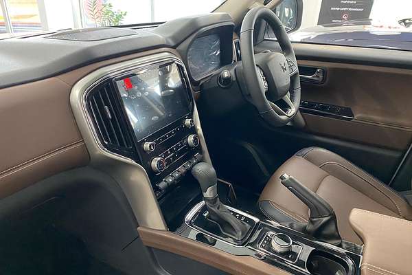 2025 Mahindra Scorpio Z8L