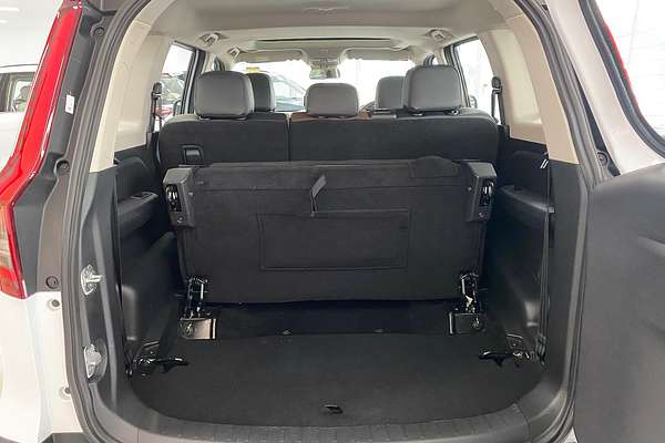 2025 Mahindra Scorpio Z8L