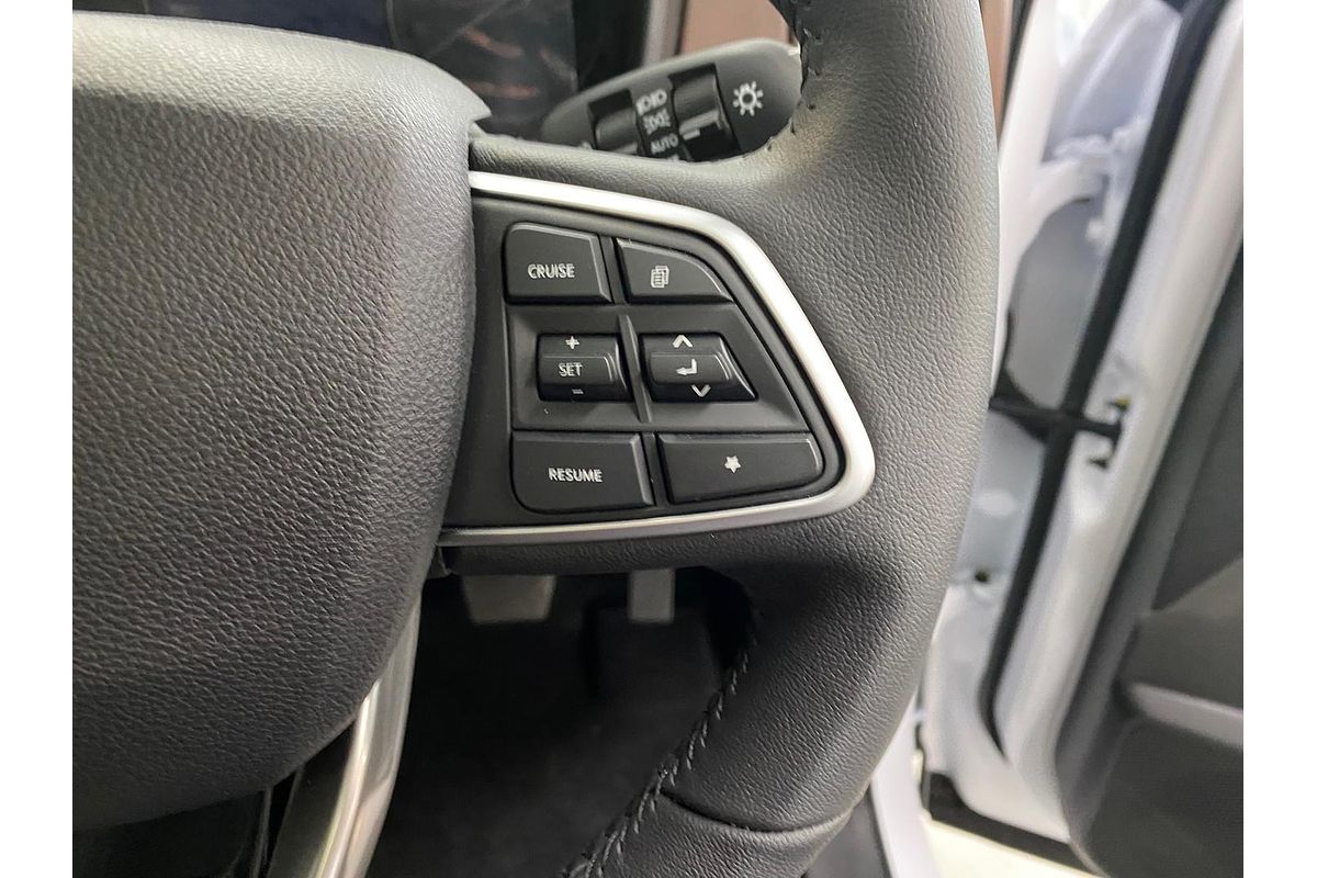 2025 Mahindra Scorpio Z8L