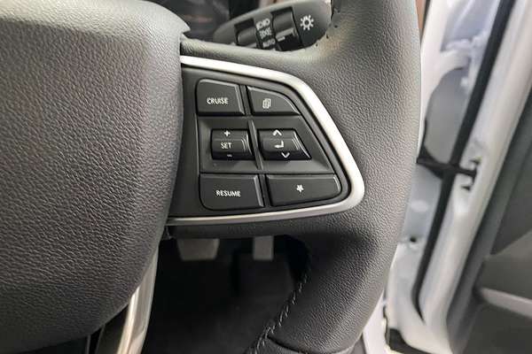 2025 Mahindra Scorpio Z8L