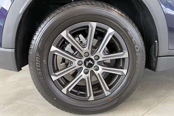 2025 Mahindra XUV700 AX7L