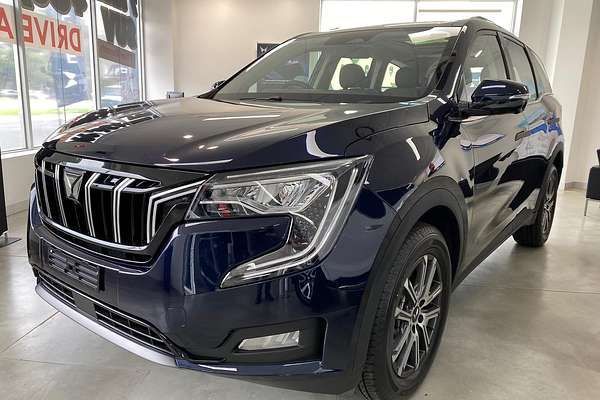 2025 Mahindra XUV700 AX7L