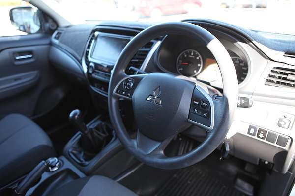 2017 Mitsubishi Triton GLX+ MQ 4X4