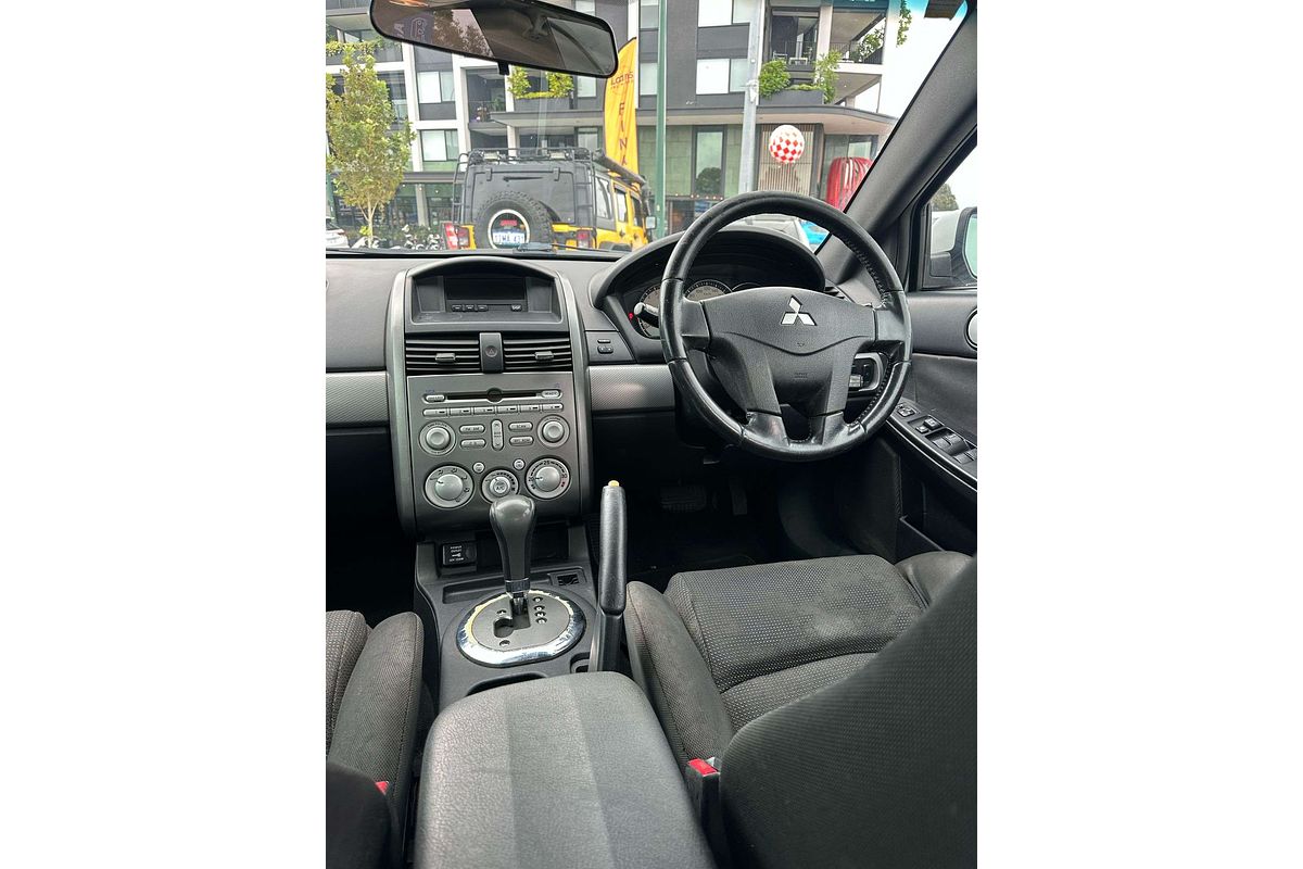 2007 Mitsubishi 380 VR-X DB Series 2