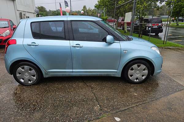 2009 Suzuki Swift RS415