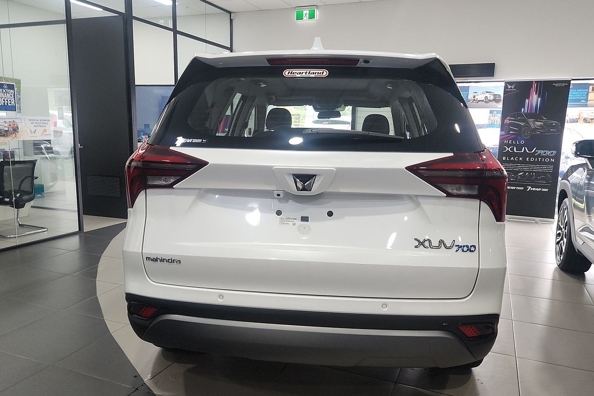 2025 Mahindra XUV700 AX7L