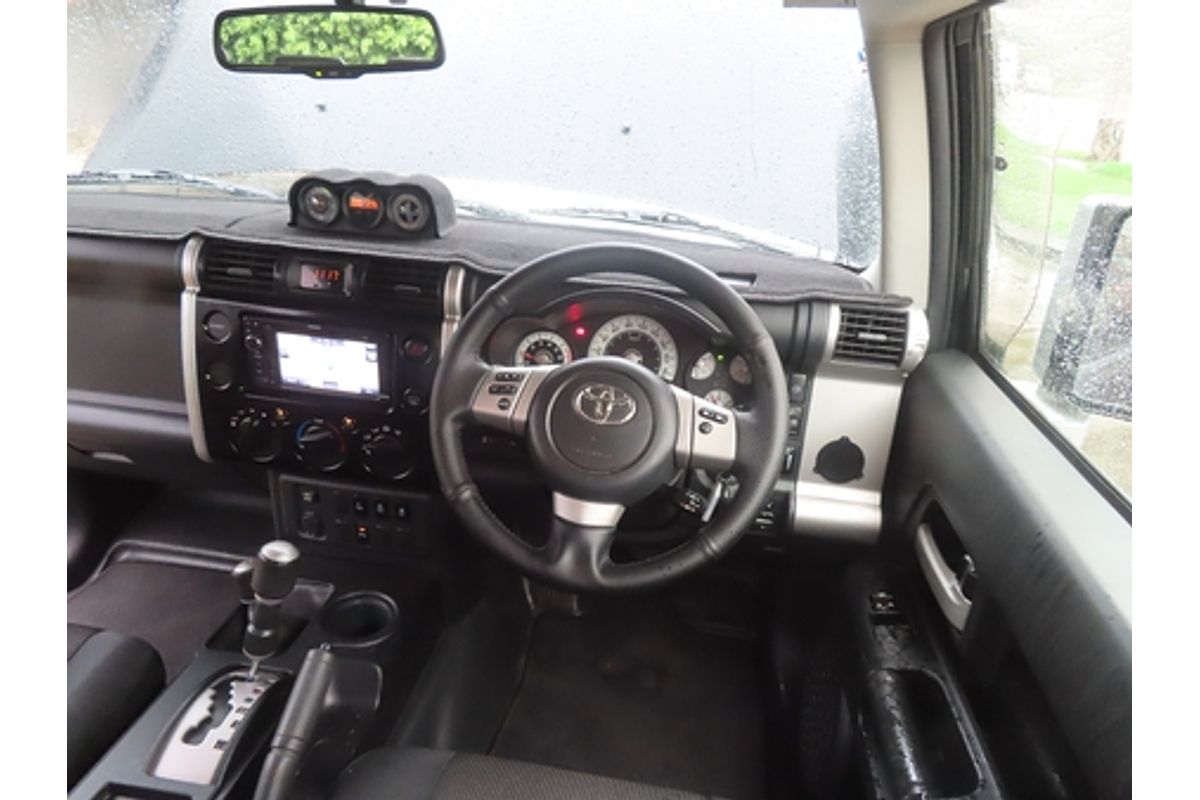 2012 Toyota FJ Cruiser GSJ15R